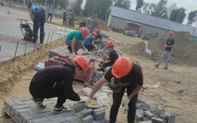 Строительный отряд помогает готовить объекты к «Дожинкам»