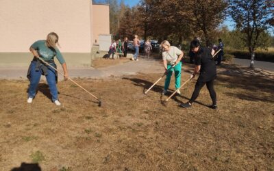 Работники и учащиеся колледжа готовятся к встрече областной ярмарки тружеников села Дажынкі-2024″. Еженедельно организуются субботники по благоустройству территории.