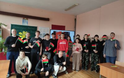 Информационные кураторские часы ко Дню Конституции прошли в колледже