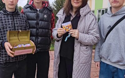 С шорохом золотой листвы приходит к нам профессиональный праздник – День учителя