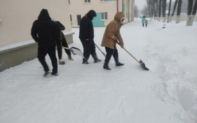 Сейчас самое время вспомнить о доброй традиции взаимопомощи. Вместе мы — сила, способная обеспечить комфорт и порядок для себя.