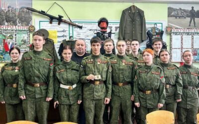 Военно-патриотическом клубе «За Родину!» прошли 2-е квалификационные испытания на право ношения нагрудного знака «Отважные».