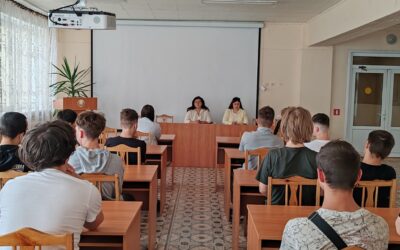 26 июня в библиотеке прошел круглый стол «Безопасные каникулы»